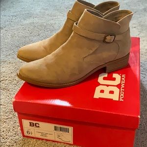 BC taupe short boot